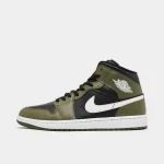 Jordan | Men's Air Jordan Retro 1 Mid Casual Shoes - Image 3