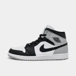 Jordan | Men's Air Jordan Retro 1 Mid Casual Shoes - Image 5